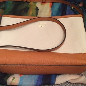 ❤️Cole Haan Crossbody EUC